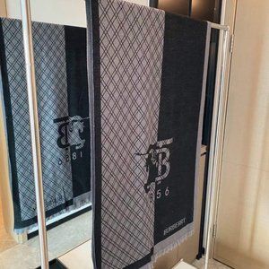 💎✨AUTHENTIC✨💎Burberry scarf